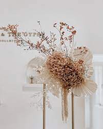 Nikau Flora On Instagram W I L D L O V E Launch Day Florals For The Swoonworthy Spell B In 2020 Dried Flower Arrangements Flower Installation Dried Flowers