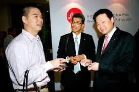 He received an undergraduate degree from the university of. Ym Tunku Ali Redhauddin Ibni Tuanku Muhriz Margaret Yap Kw Flickr