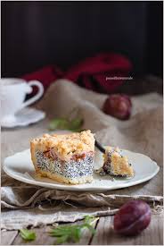 Trascorso il tempo di cottura, sfornate la torta al limone e semi di papavero delicatamente, fate intiepidire, cospargete la superficie con abbondante zucchero a velo e. Crumble Cheesecake Con Prugne E Semi Di Papavero Panelibrienuvole