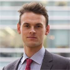 Thrilled to be starting 2022 in my new role as an Associate in the  Leveraged Finance team at Allen & Overy!