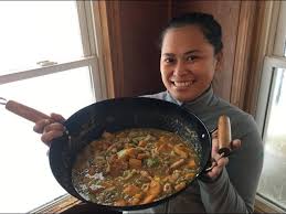 Mung bean soup is a filipino side dish that goes great with fried food. How To Cook Filipino Style Mung Beans Soup With Pork Or Sinabawang Monggo With Baboy Youtube