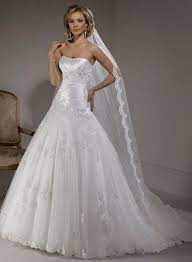 Robe Mariee Haute Couture Maggie Sottero Modele Primavera Collection 2013 Robe De Mariee Princesse Robe De Mariee Robe Chic Mariage