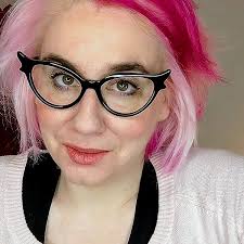 Reine des Enfers: Une romance sombre de mafia (L'innocence brisée t. 3)  (French Edition) eBook : Black, Stasia, Savino, Lee, Bilger, Marion:  Amazon.ca: Boutique Kindle