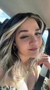 Thalia Roman (@thaliaroman_01)