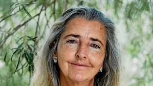 Pía Sánchez: "Las mujeres tenemos una sensibilidad especial para tratar a  los animales"