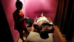 Urut badan&batin lelaki sahaja 0164039304. Kisah Graduan Jurusan Sains Komputer Yang Bekerja Sebagai Gadis Urut Selama 2 Tahun Iluminasi