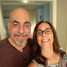 What tools or lessons are recommended for teaching 7th grade students about  AI and its ethical uses?