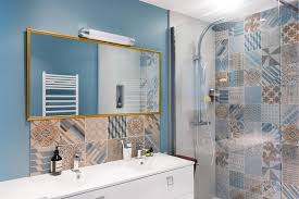 Choisir un carrelage design pour votre salle de bain est une vraie aventure! 12 Salles De Bains Pour Choisir Son Carrelage Et Sa Faience