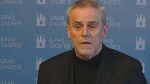Hrvatska izgubio dobar glas milan bandić se uspješno oporavlja nakon operacija glasnica u kbc zagreb. Bandic Operiran U Kbc U Zagreb Gradonacelnik Se Dobro Osjeca Kamenjar