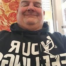 cuddle buddy · 4.1M threads