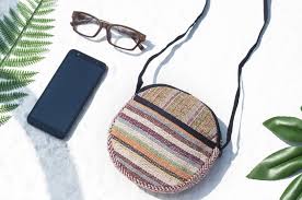 天然棉麻鉤織輕便包 斜背包 側背包 肩背包 購物袋 圓形側背 彩虹 omhandmade 側背包 斜背包 pinkoi youtube design sunglasses case