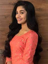 Krithi Shetty Height Weight Age Boyfriend Biography Family Watch heroine (2012) from player 1 below. krithi shetty height weight age