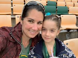 Lydia Glover (@GloverLydia)