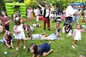 Tenemos los mejores ilusionistas y magos en sevilla. Animadores Magos Y Payasos Para Comuniones En Sevilla Fiestas Infantiles