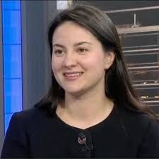 Jen Nugent's Instagram, Twitter & Facebook