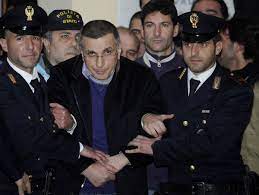 The capture of the other neapolitan mafia boss. Italien Polizei Fasst Mafiaboss In Bunker Der Spiegel