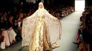 This is anniesa hasibuan fall/winter 2017 by fashion scoop on vimeo, the home for high quality videos and the people who love them. Anniesa Hasibuan Desainer Indonesia Pertama Di New York Fashion Week Kbr Id