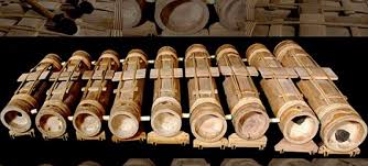 Toleat adalah alat musik tradisional sunda yang diyakini berasal dari tradisi masyarakat pamanukan, kab. 10 Alat Musik Tradisional Sunda Posbaru