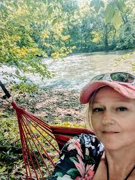 Kayak trip with obstacles and rough terrain