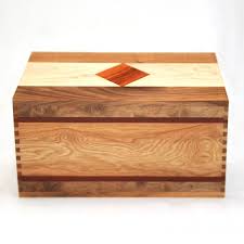 Round Wood Cremation Urns With Handcrafted Inlays Urns Wood Urn Wooden Urn Beautiful Wood