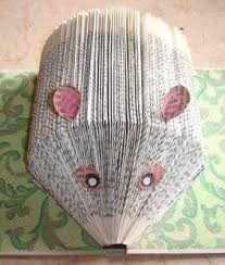 Le sujet tricoter un herisson, toujours très demandé en 2021 vous passionne ? Comment Faire Un Herisson En Papier Livre Diy Livres D Artisanat Art Du Pliage De Livres