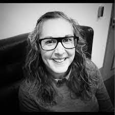 Jennie Gamble's Instagram, Twitter & Facebook