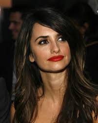 Yönetmeninin new york hassaslığında bir londra filmi olarak tanımladığı chromophobia için dramatik bir gerilim deniyor. Penelope Cruz Unifrance