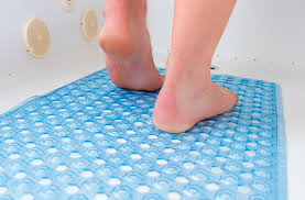 It brings a minimal style into. 5 Best Shower Mats Reviews Of 2021 In The Uk Bestadvisers Co Uk