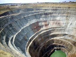 The Deepest Hole In The World And What We Ve Learned From It Earth Surface Natural Landmarks World