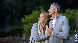 A 16 ans, clem découvre qu'elle est enceinte de quatorze semaines. Clem Saison 5 Episode 2 Le 09 03 A Vos Mouchoirs Nouveautes Tele Com