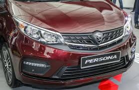Ternyata yang berasap tadi adalah haba dari air penyejuk kereta (coolant) menggelegak panas dan temperature suhu engin menunjukkan maksimum. Proton Kinabalu Sabah Persona