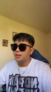 Guys alam nyu ba title ng song nato?