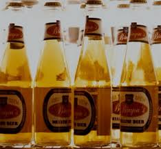 Binyon S Beer Every Single Bottle Of Alcohol You See In The Movie Is Fake And In The Liquor Store There Are Literally Thousands Of Liquor Store Beer Bottle