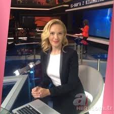 Darbe bildirisi okutulan trt spikeri o anları anlattı. 15 Temmuz Da Cok Konusulmustu Tijen Karas Bakin Simdi Ne Yapiyor