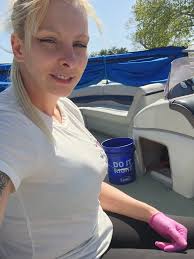 Apologies to any calls or messages I have missed this week, a much needed  recharge and fishing break resulted in a couple of fish to mid thirties.  The lake fished relatively hard