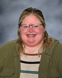 Toni Lucas's Instagram, Twitter & Facebook