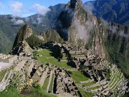 Hike The Inca Trail To Machu Picchu Macchu Picchu Inca Trail Hike Machu