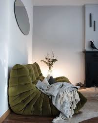 Green Velvet Togo Sofa By Ligne Roset En 2020 Deco Appartement Interieur Maison Deco Maison