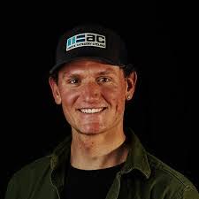 Ryan Standish's Instagram, Twitter & Facebook