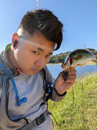 Check out this bass tone!!!! This bass weighs in at 6lbs!!!!!