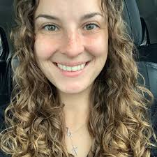 Dottie Burns's Instagram, Twitter & Facebook