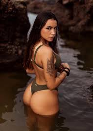 Gabriela Moura - Free pics, galleries & more at Babepedia