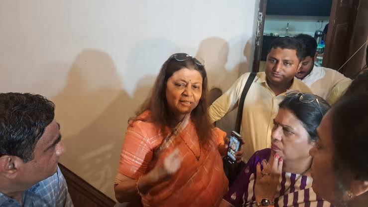विशाखा राऊत यांचे कुणबी जात प्रमाणपत्र रद्द
