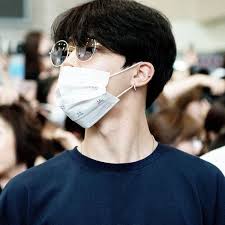 Welcome to azeroth, a world of magic and limitless adventure. Black Hair Those Glasses And That White Face Mask Yes Please Jimin Black Hair Bts Jimin White Face Mask