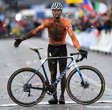 Mathieu van der poel heeft na de proloog ook de eerste etappe van de belgian mountainbike challenge gewonnen. Mathieu Van Der Poel Wins World Championships 2020 Cyclocross Cycling Photography World Championship