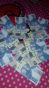 Sebulan keluar rumah sakit, istri baru ingat suami selipkan uang rp52 juta di dompet. 15 Ide Pap Uang Uang Fotografi Gaya Hidup Fotografi