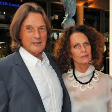 Select from premium maren mueller wohlfahrt of the highest quality. Abgezockt Frau Von Dr Hans Wilhelm Muller Wohlfahrt Fc Bayern Munchen Verliert 570 000 Euro Stadt