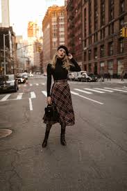 Nyc Style Blogger Mary Orton Wearing Black Turtleneck With Plaid Skirt Gold Chain Belt Bag Lace Boot Fashion Cheap Boutique Clothing Ladies Tops Fashion