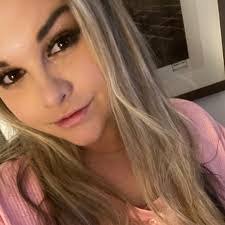 Brandi Darling's Instagram, Twitter & Facebook