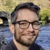 D. Ekdahl, Mechanical Keyboards and Crystal Arrows: Incorporation in  Esports